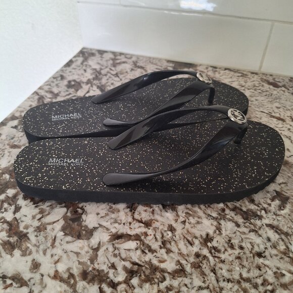 Michael Kors Black straps flip flops  size‎ 10 - Picture 2 of 7